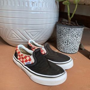 white and red checked kids slip on vans